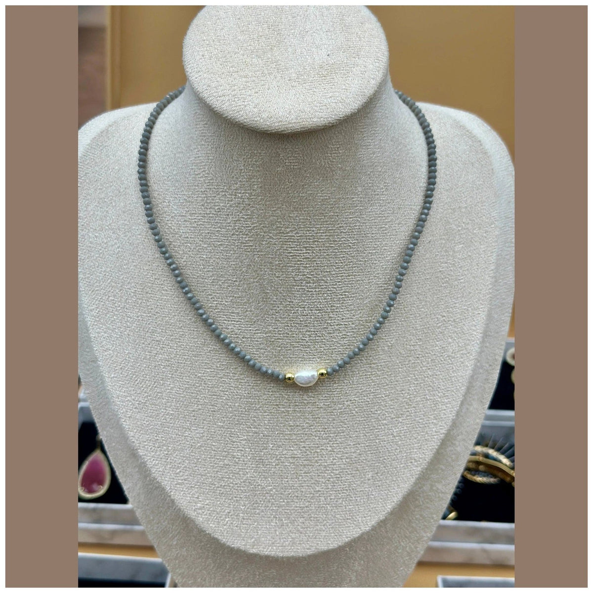 Lyv « ras du cou » Crystal necklace - Penelope Made This