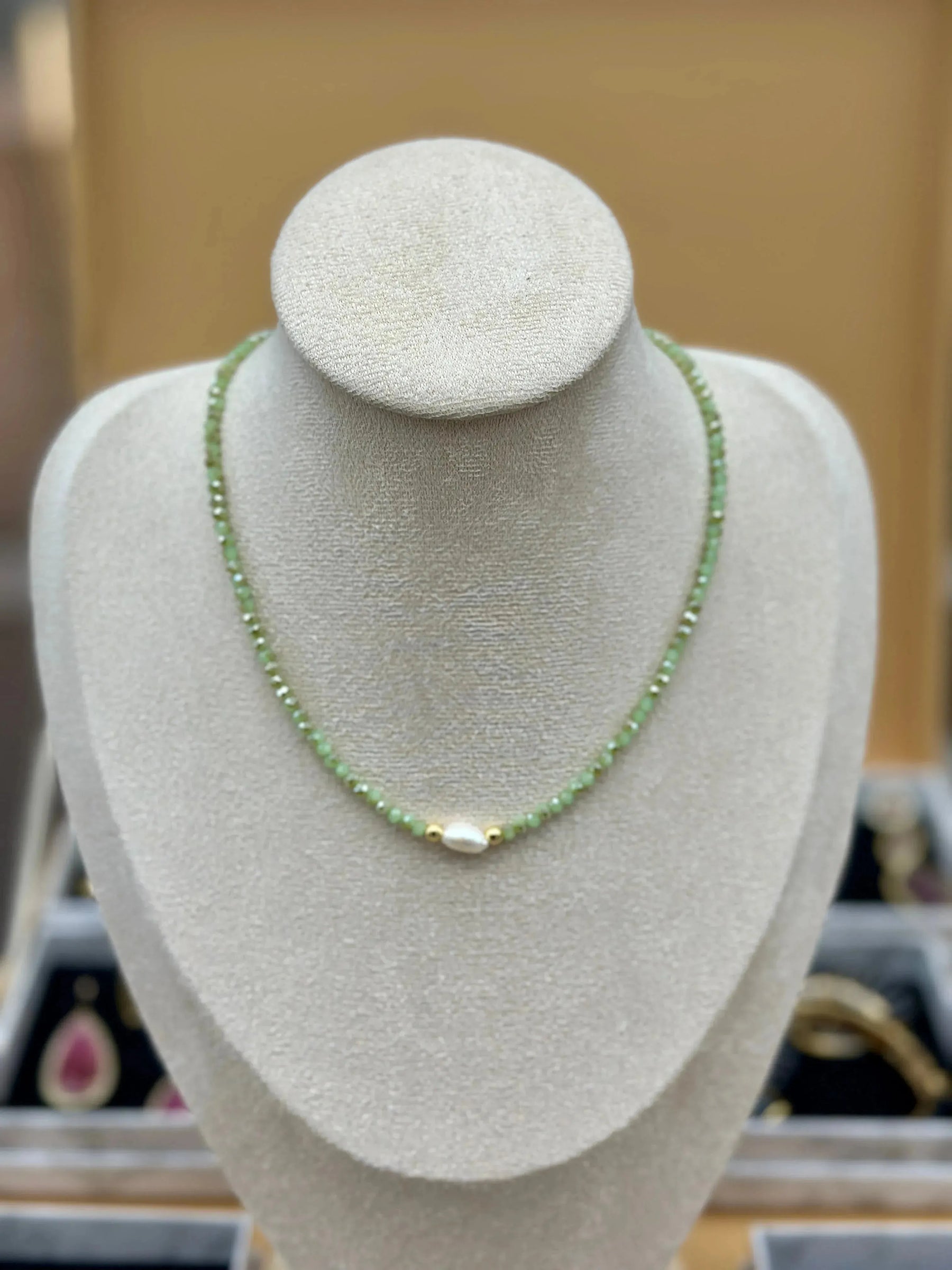 Lyv « ras du cou » Crystal necklace - Penelope Made This