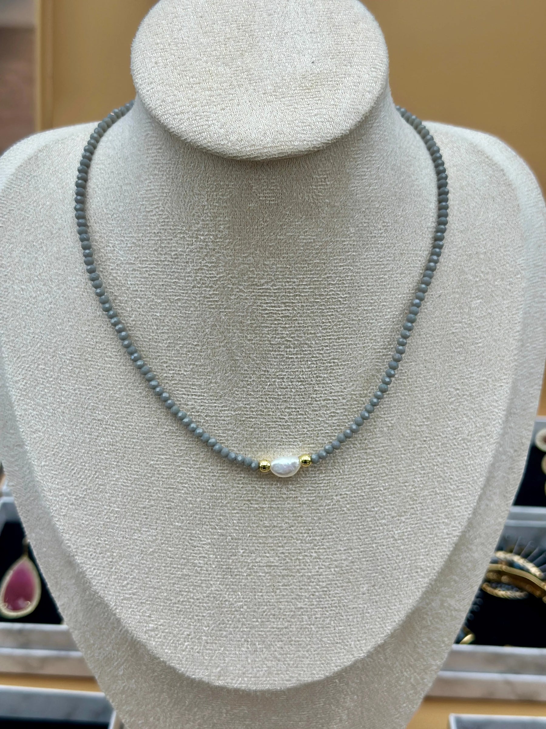 Lyv « ras du cou » Crystal necklace - Penelope Made This
