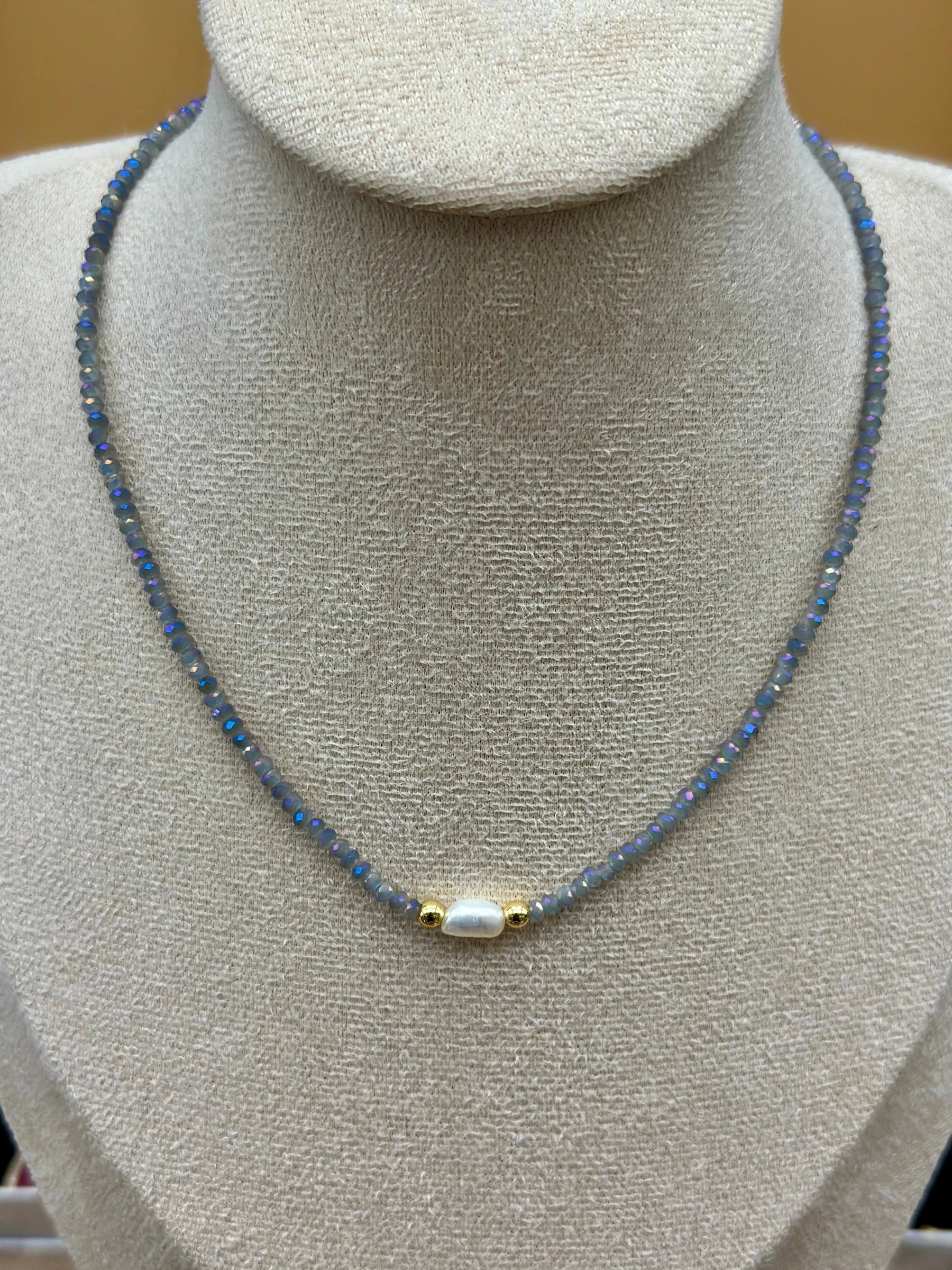 Lyv « ras du cou » Crystal necklace - Penelope Made This