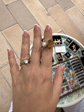 Aura Adjustable Onyx and Fresh Water Pearl Ring 18 K Gold Plated