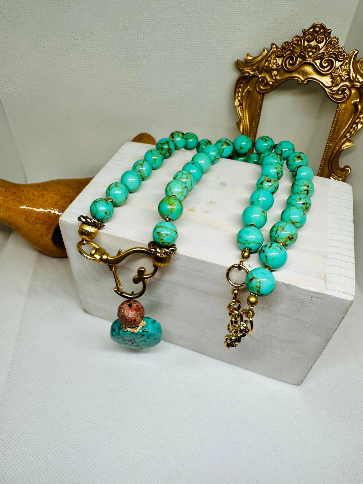 Daphne Turquoise long Necklace