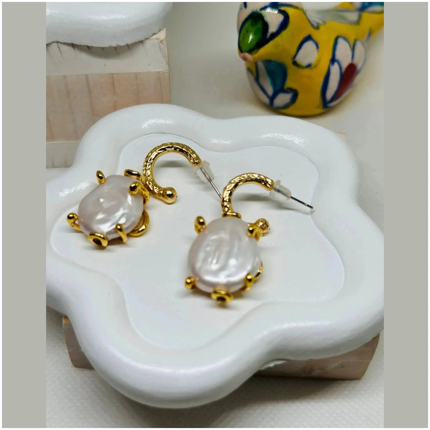 agatha-baroque-pearls-earrings-penelope-made-this-2 - Penelope Made This 