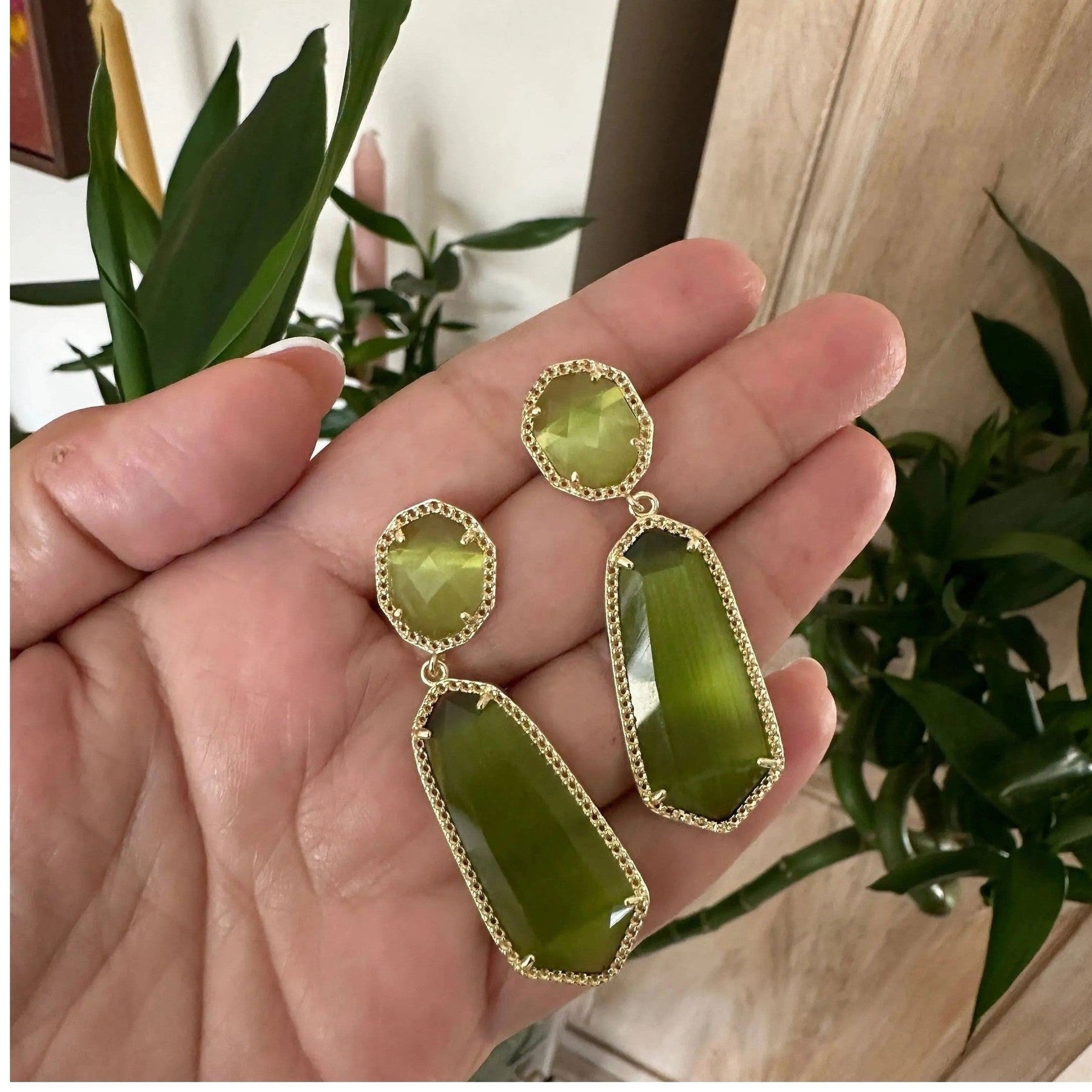 Alana Cat Eye Earrings - Penelope Made This 