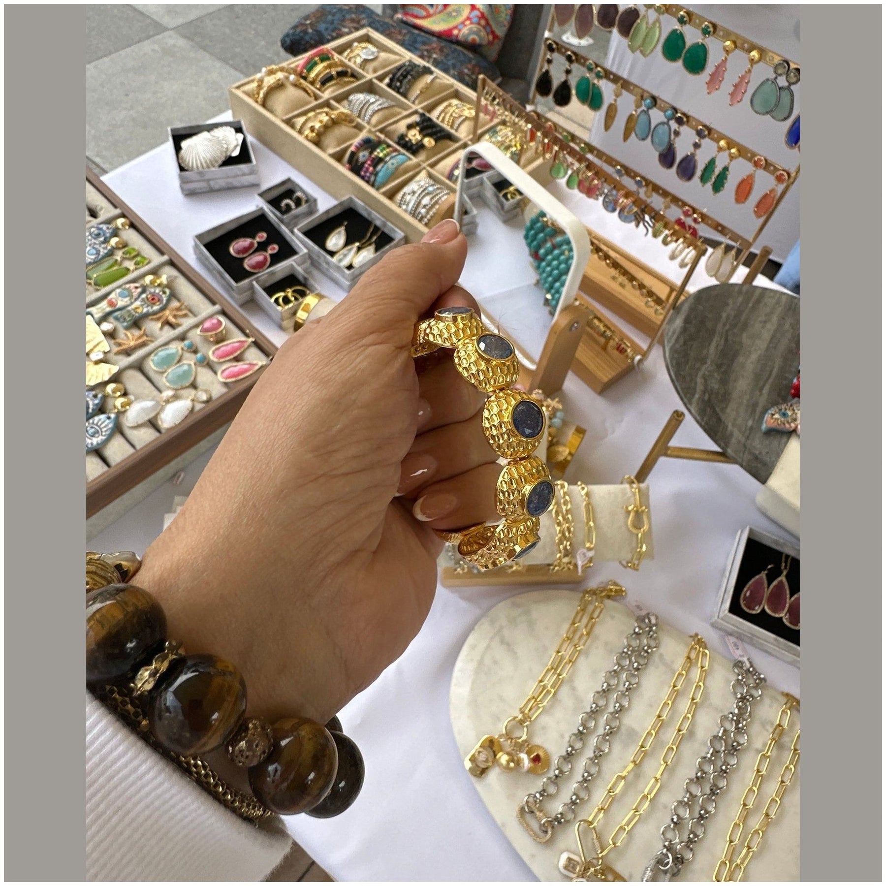 Anne 22K Cuff Bracelets | Gold Plated