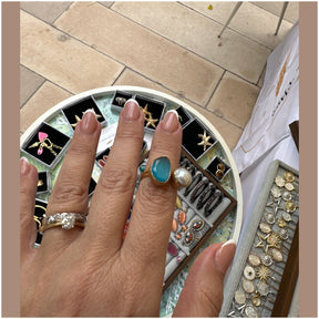 Aura Adjustable Onyx and Fresh Water Pearl Ring 18 K Gold Plated