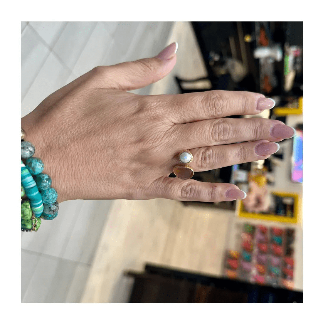 Aura Adjustable Onyx and Fresh Water Pearl Ring 18 K Gold Plated