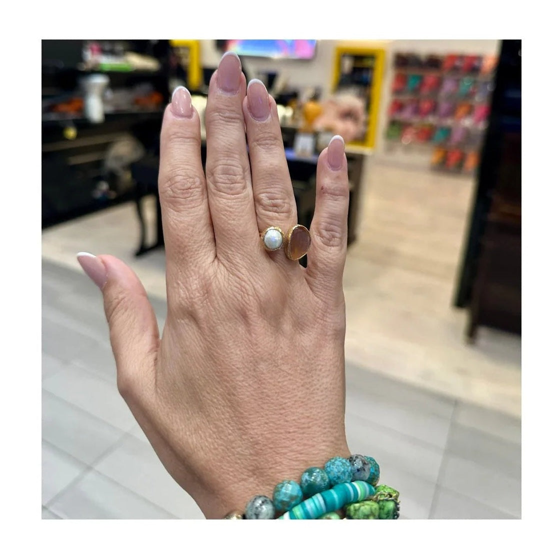 Aura Adjustable Onyx and Fresh Water Pearl Ring 18 K Gold Plated