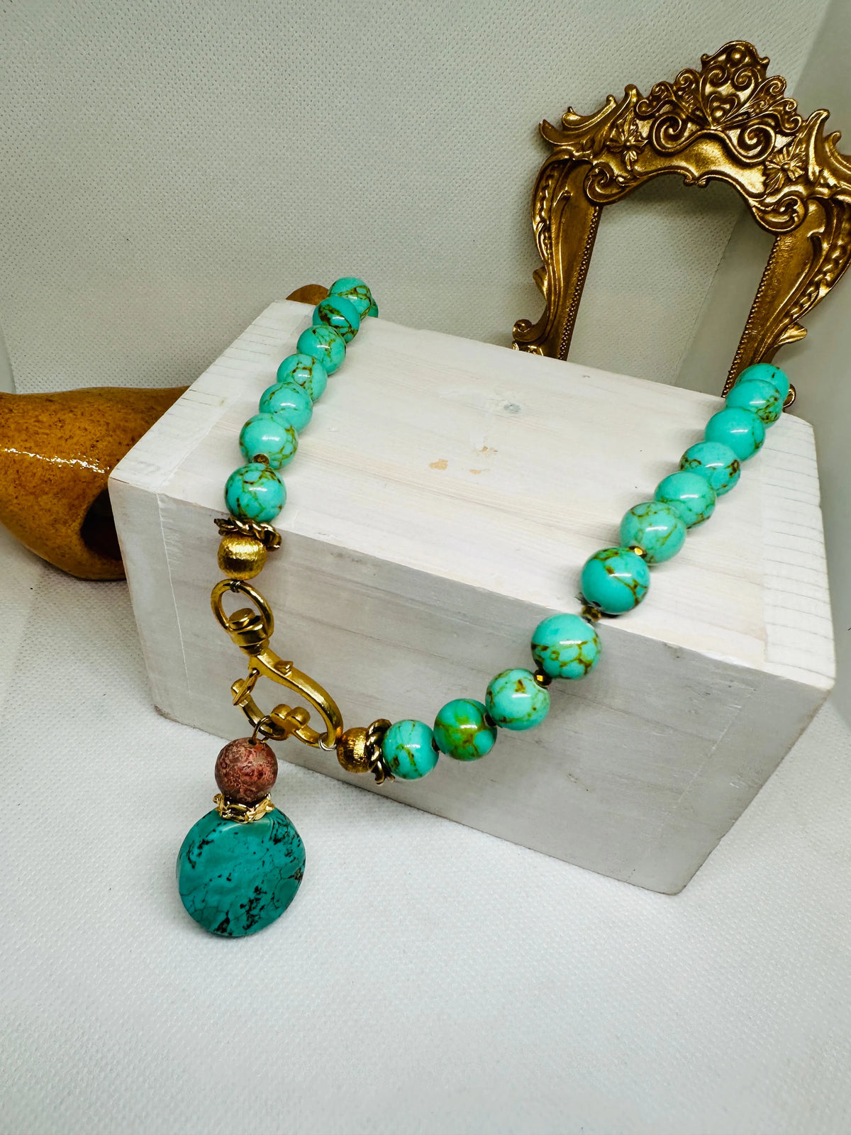 Daphne Turquoise long Necklace