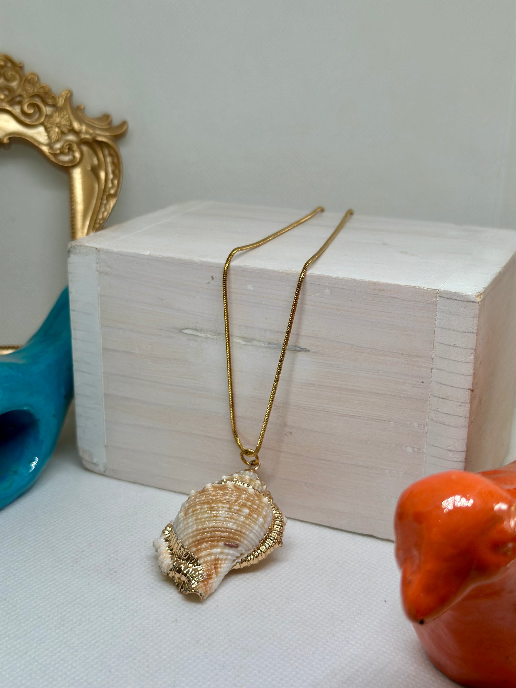 Anne Gold Plated Shell Pendant