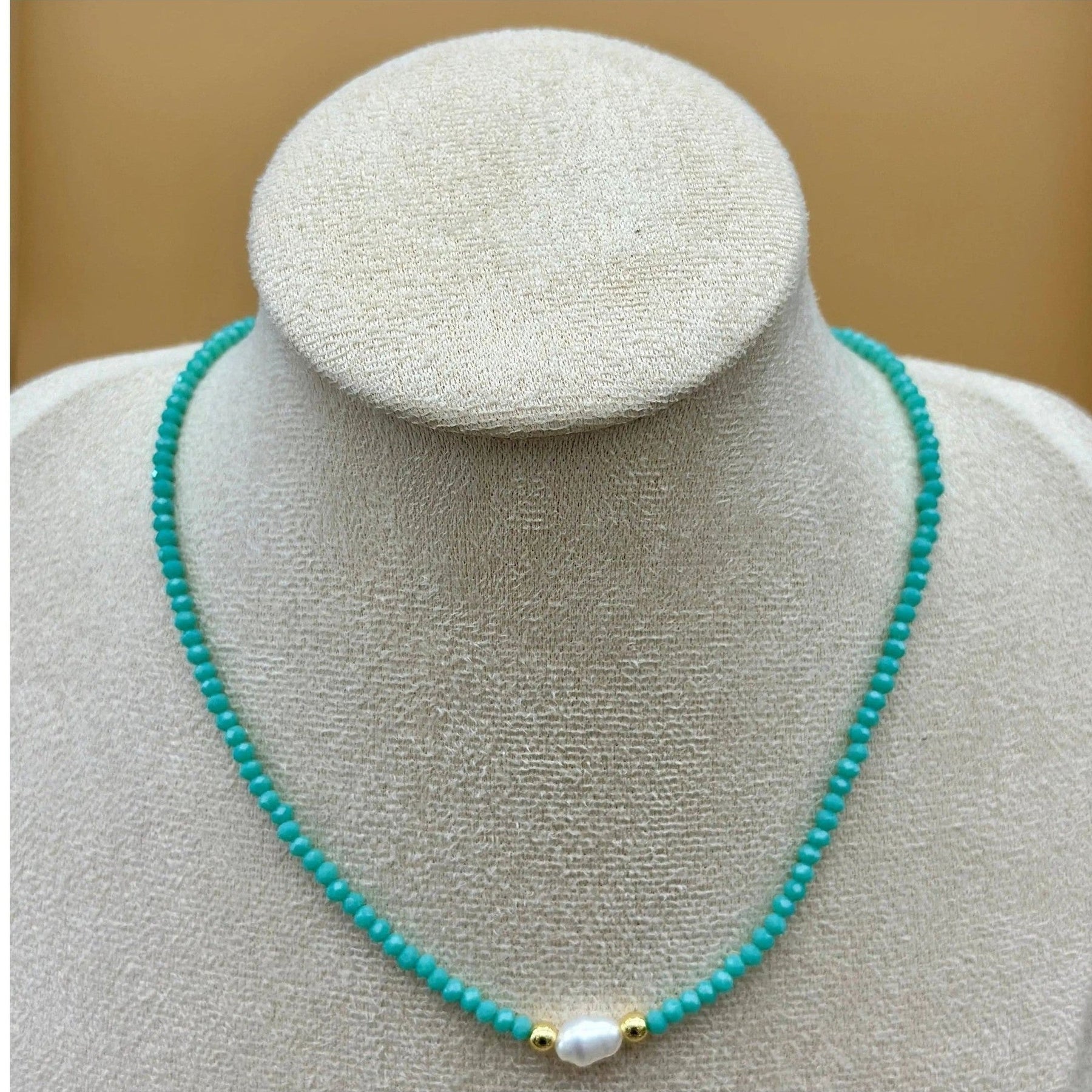 Lyv « ras du cou » Crystal necklace - Penelope Made This 