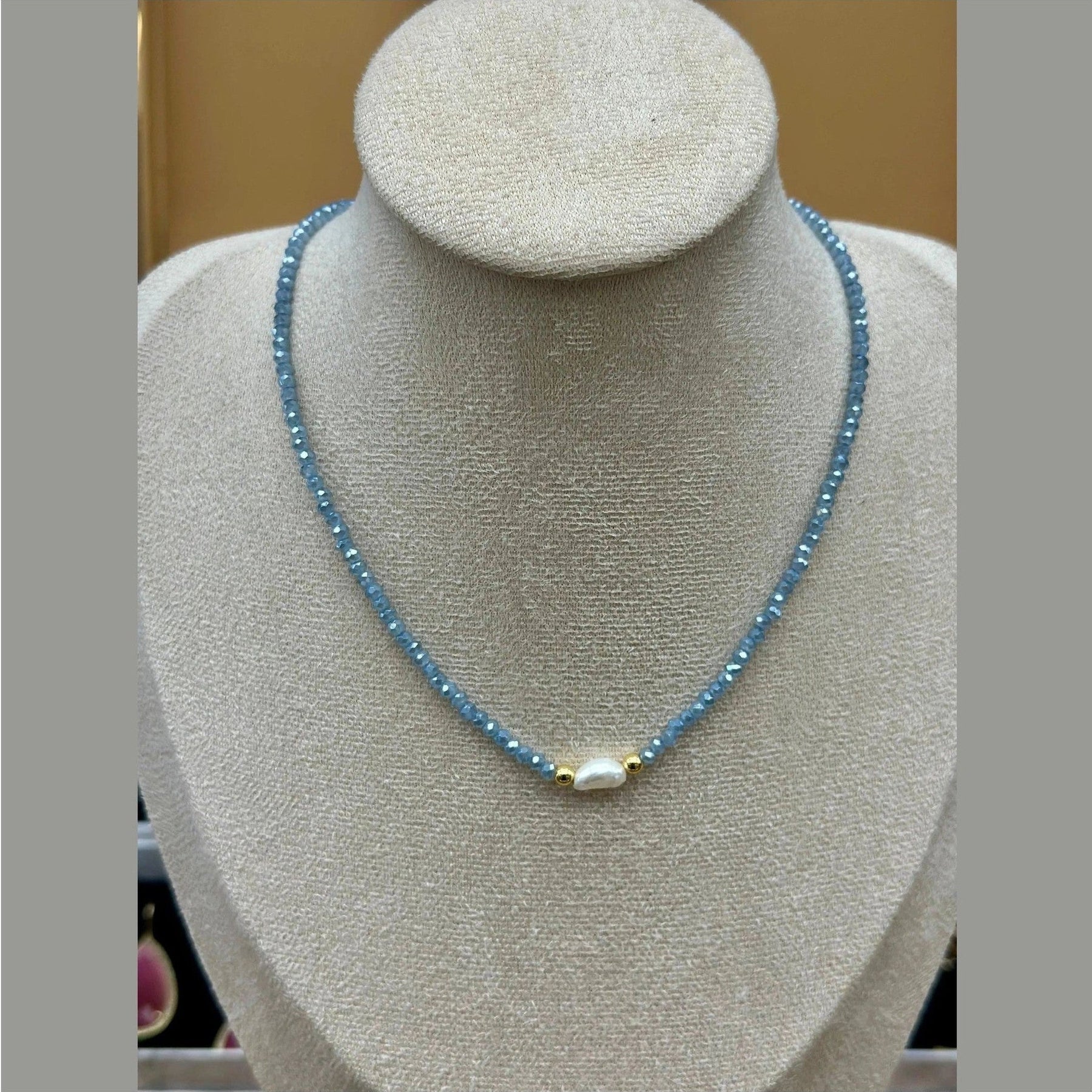 Lyv « ras du cou » Crystal necklace - Penelope Made This 